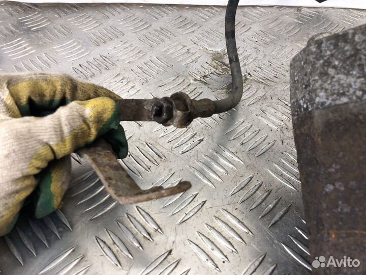 Суппорт передний правый R