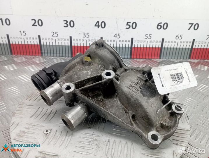 Корпус термостата Volkswagen Golf 3 1996