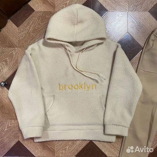 Теплый костюм на девочку