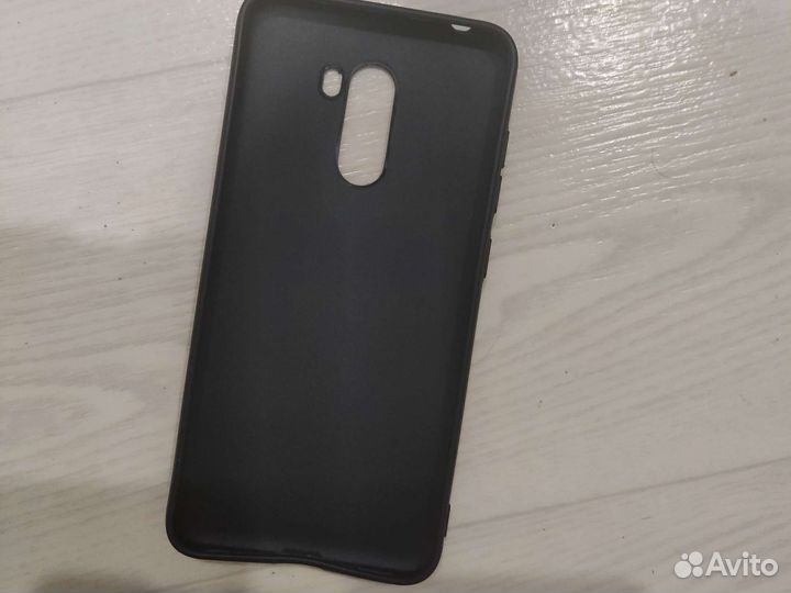 Чехлы на телефон