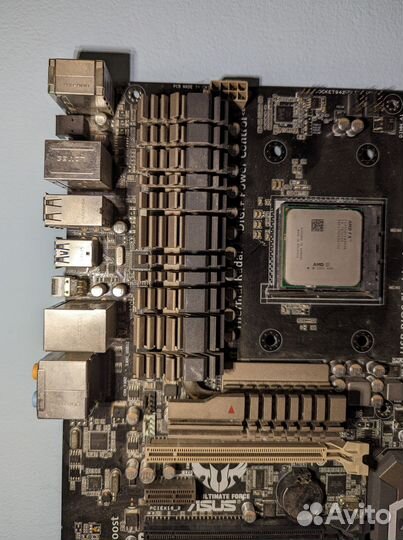 Asus sabertooth R 2.0 + DDR 3 2x8Gb