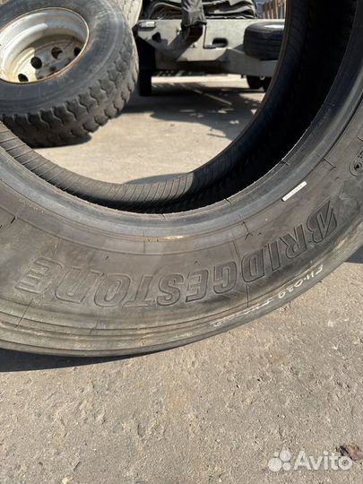 3 Грузовая шина Bridgestone R-Steer 001 315х70х22