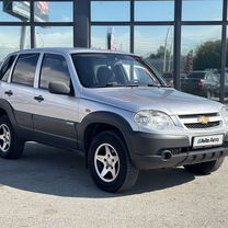 Chevrolet Niva 1.7 MT, 2010, 146 258 км, с пробегом, цена 645 000 руб.