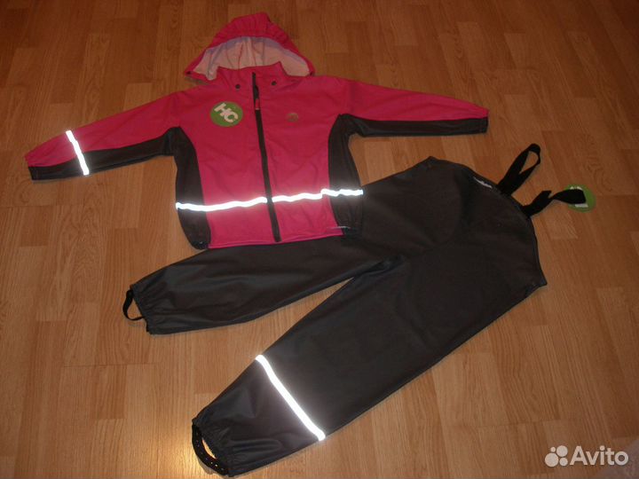 Новый резиновый комплект с полукомбезом 122 и 128