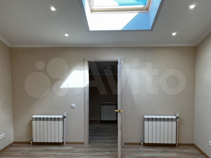 2-к. квартира, 63 м², 4/4 эт.