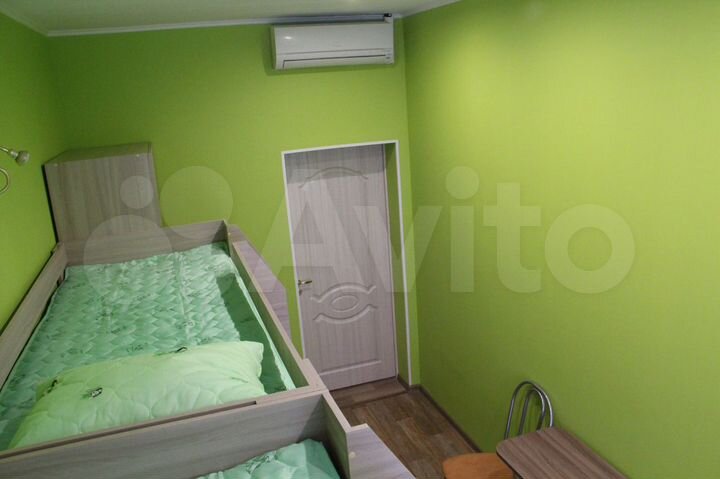 Комната 18 м² в 6-к., 1/5 эт.