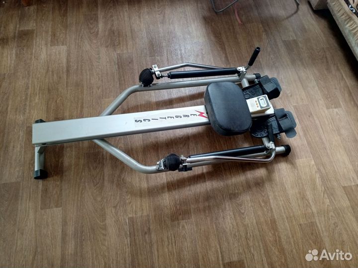 Гребной тренажёр