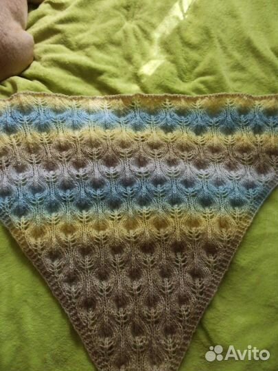 Платок- шаль(мохер),мягкая и тёплая