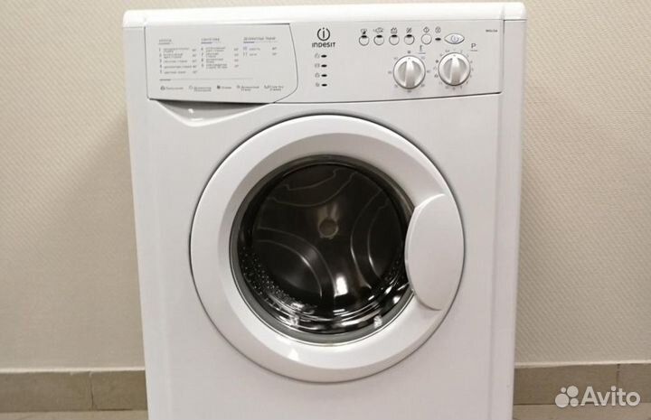 Стиральная машина Indesit wisl 104 на 4.5кг