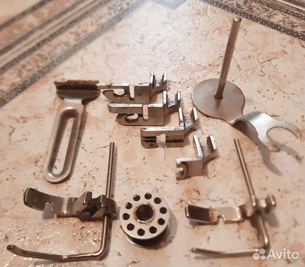 Швейная лапка шпулька игла иглы