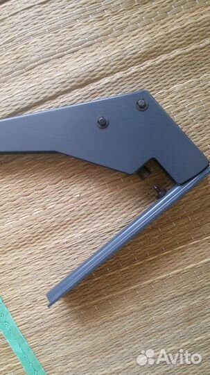 Пресс для установки люверсов