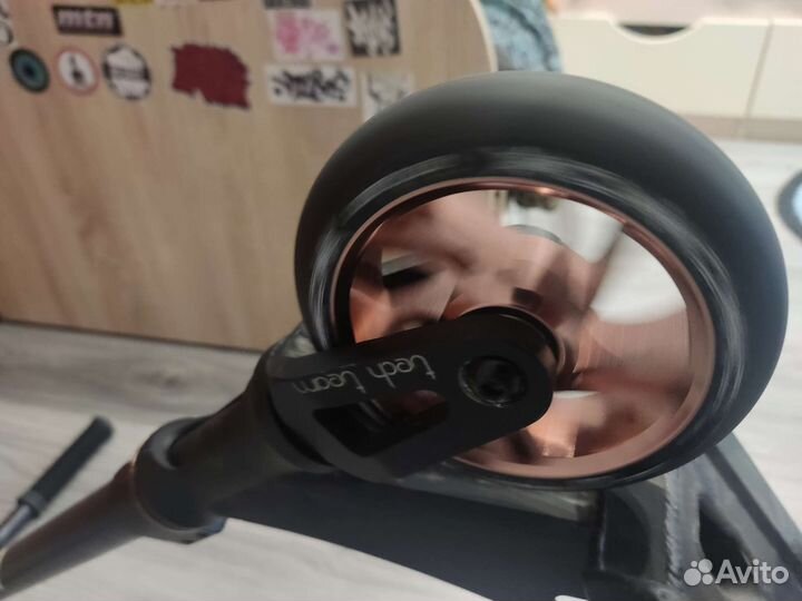 Трюковой самокат tech team big brook