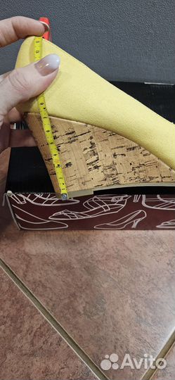 Босоножки женские