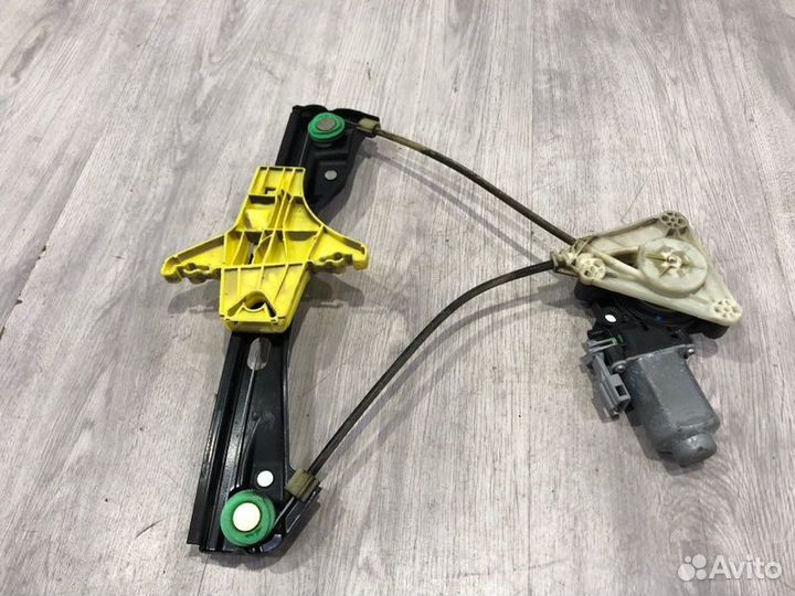 Стеклоподъемник задний левый Volkswagen Polo 5