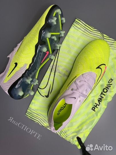 Футбольные бутсы Nike phantom gx