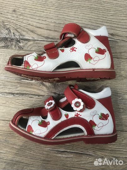 Летние сандалии на девочку 29р