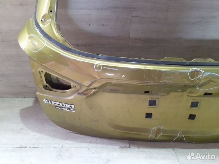 Крышка багажника Suzuki