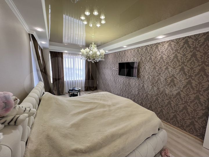 3-к. квартира, 114 м², 8/19 эт.