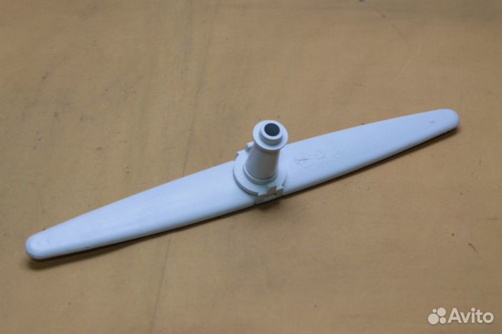 Разбрызгиватель (нижний) AEG 1524401104 бу. 8436