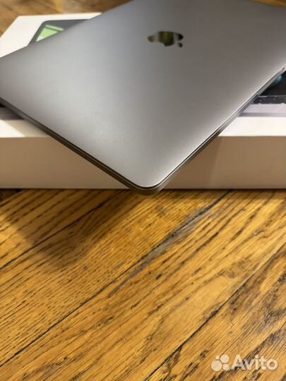 MacBook Pro 13 M1 (полный комплект)