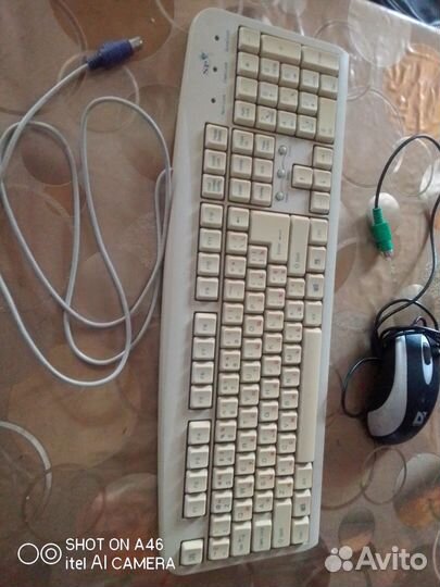 В пути PS/2 Клавиатура и мышь круглый разьем