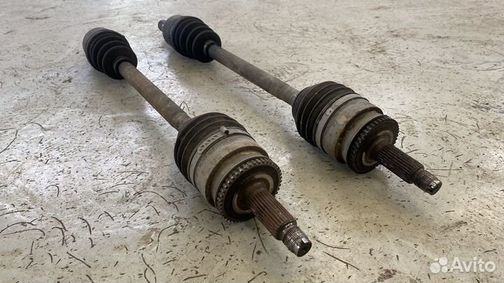 Передний привод Subaru impreza WRX STI