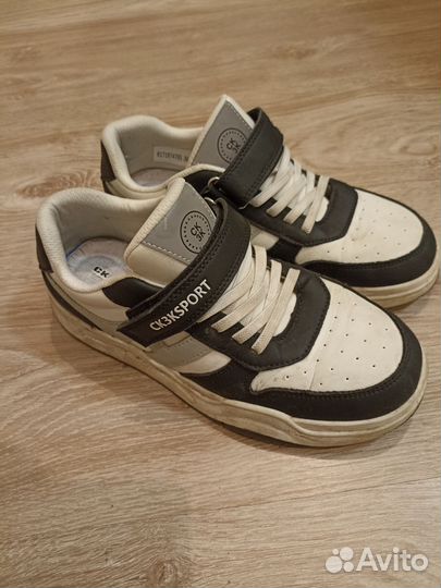 Кроссовки для подростка 36