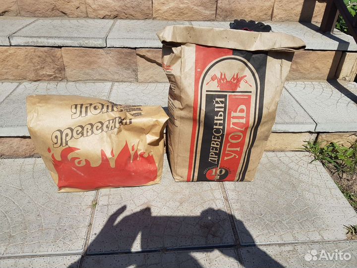 Решетка гриль нерж. 100р,мангал 100р,Уголь дре