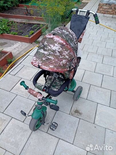 Велосипед с родительской ручкой