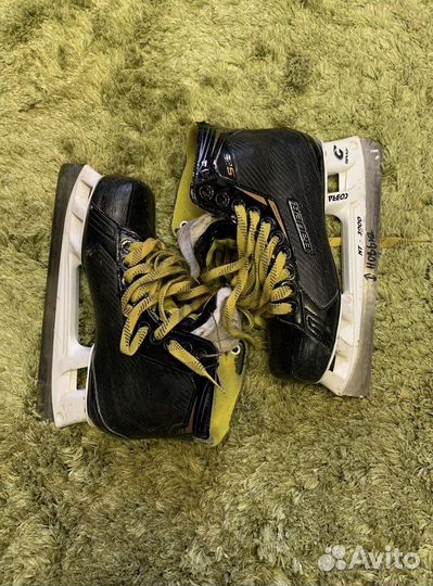 Коньки для хоккея с мячом