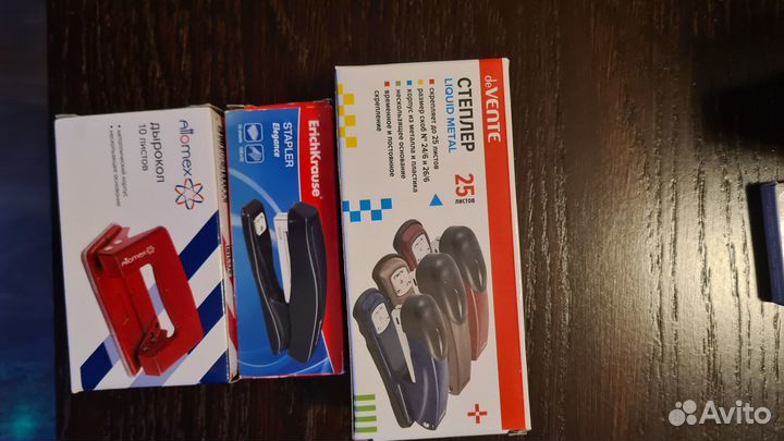 Скрепки, стерлеры, дырокол, клей, корректоры и др