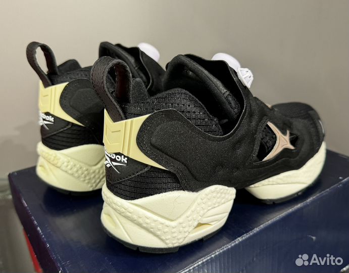 Кроссовки Reebok Insta pump женские/ Оригинал