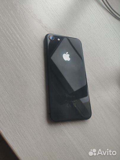iPhone 8, 64 ГБ