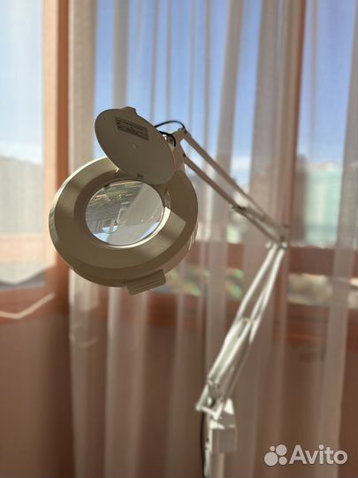 Лампа лупа напольная