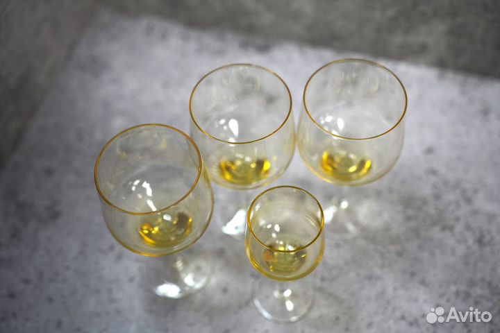 Бокалы желтое стекло СССР 4 рюмки стопки фужеры