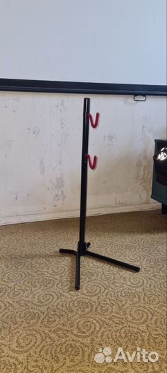 Компактная стойка для ремонта велосипеда