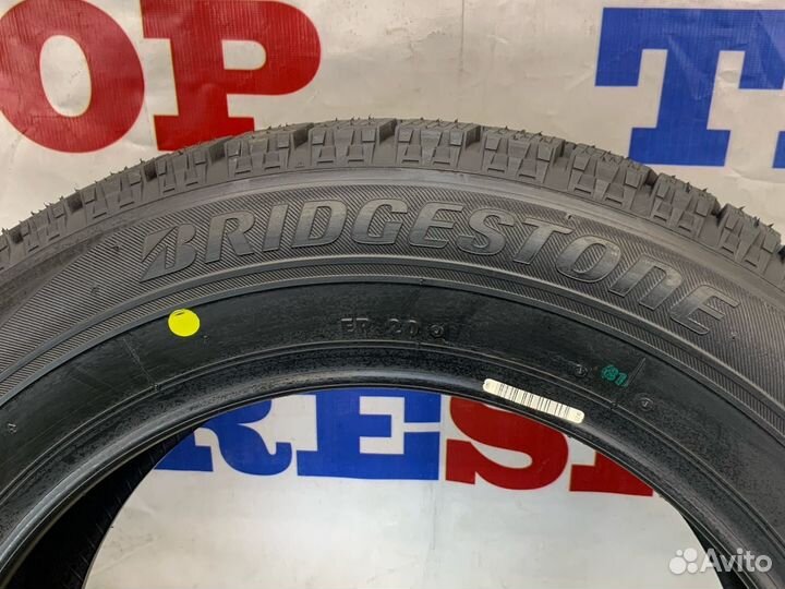 Bridgestone Blizzak VRX 215/60 R16 95S