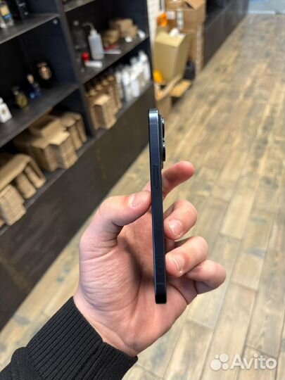 iPhone 15 Pro, 256 ГБ