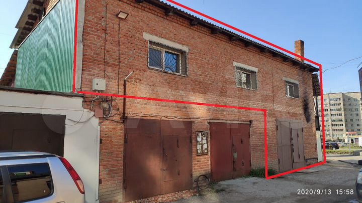 Гараж, > 30 м²