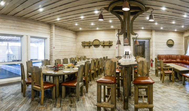 Коттедж 390 м² на участке 10 сот.