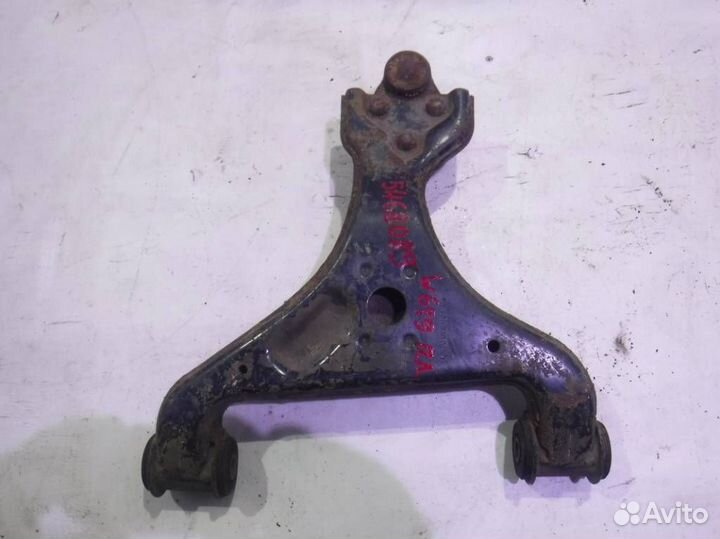 Рычаг передний левый нижний A6393300810