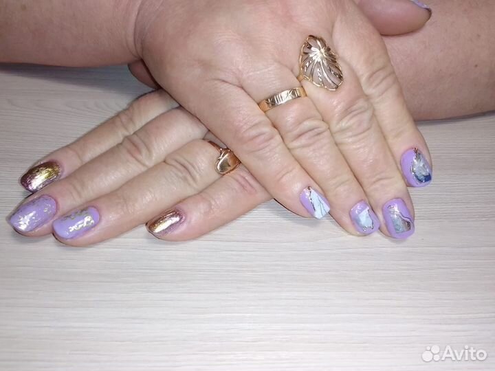 Мастер по маникюру