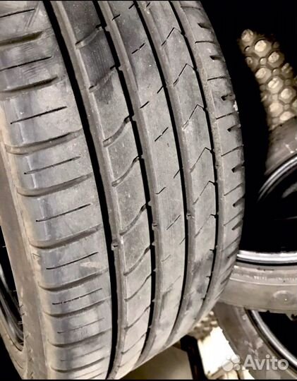 Kumho Ecsta HS51 235/45 R17 97