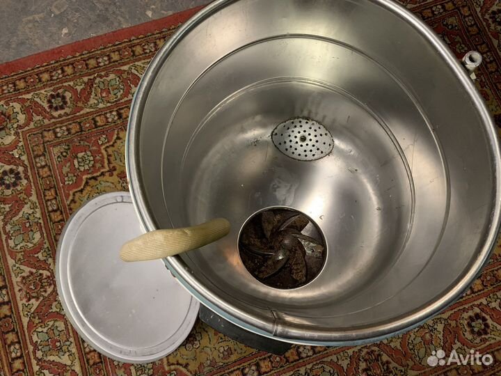 Стиральная машинка Волга винтаж