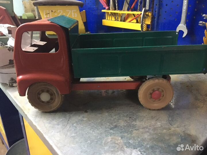 Железный грузовик СССР
