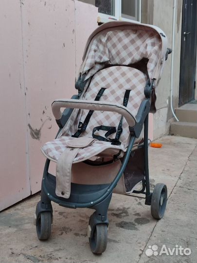 Прогулочная коляска