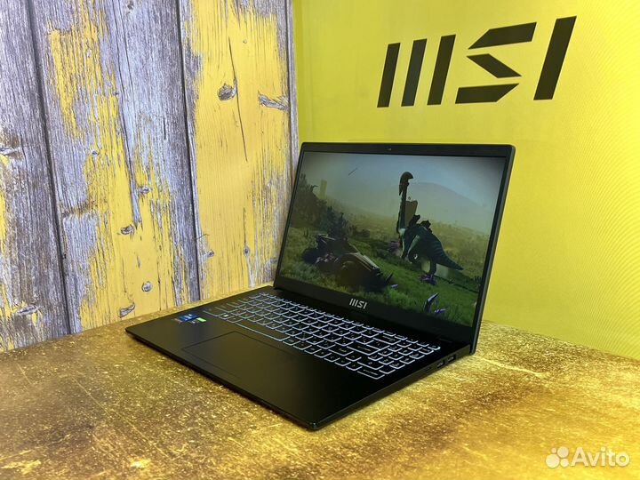 Ноутбук MSI для игр - RTX