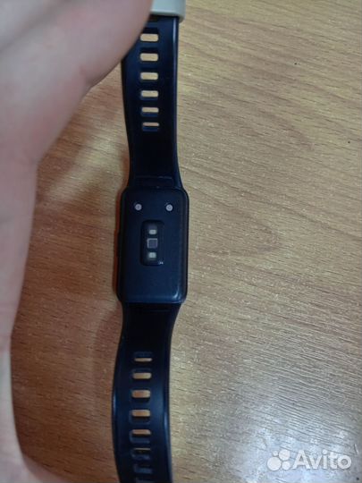 Смарт часы honor Band 6