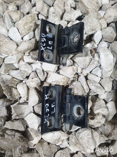 Петли передние Volvo XC90 Вольво