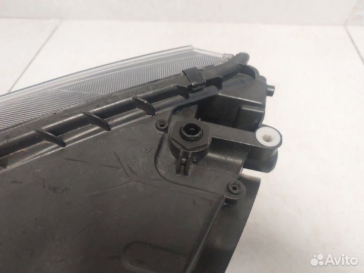 Фара передняя Skoda Octavia Биксенон светодиод